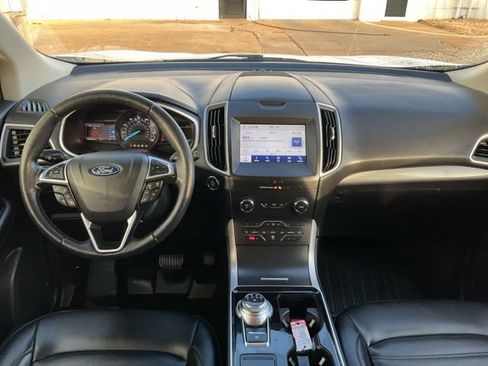 Used 2019 Ford Edge SEL w/ Equipment Group 201A image 3