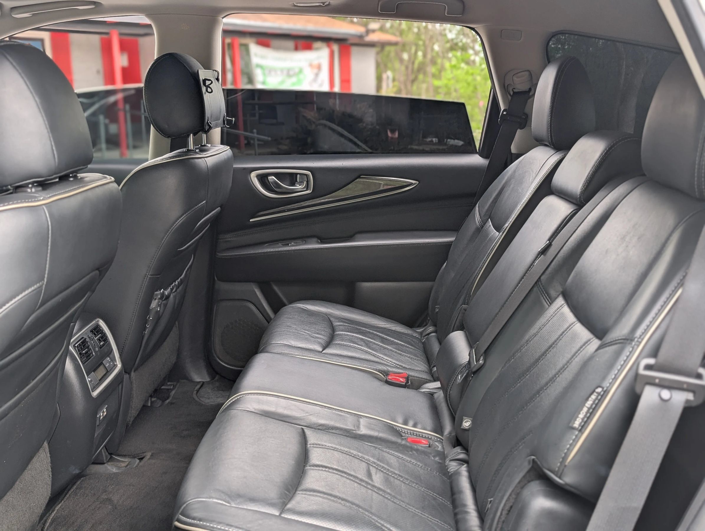 Used 2020 INFINITI QX60 Luxe w/ Essential Package FWD image 17