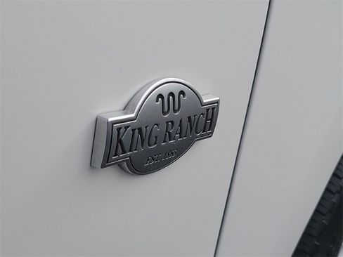 Used 2024 Ford Expedition King Ranch image 5