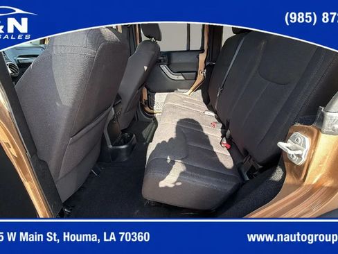 Used 2015 Jeep Wrangler Unlimited Sport w/ Quick Order Package 24S AWD/4WD image 16