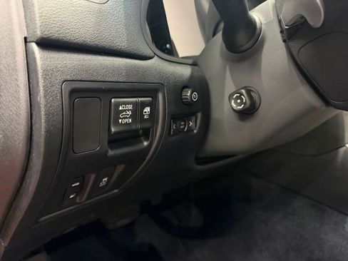 Used 2012 Lexus IS 350C w/ Luxury Pkg image 41