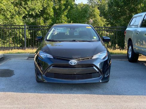 Used 2019 Toyota Corolla L FWD image 2