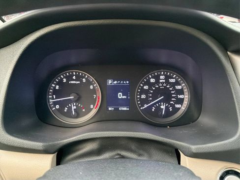 Used 2017 Hyundai Tucson SE Plus AWD/4WD image 19
