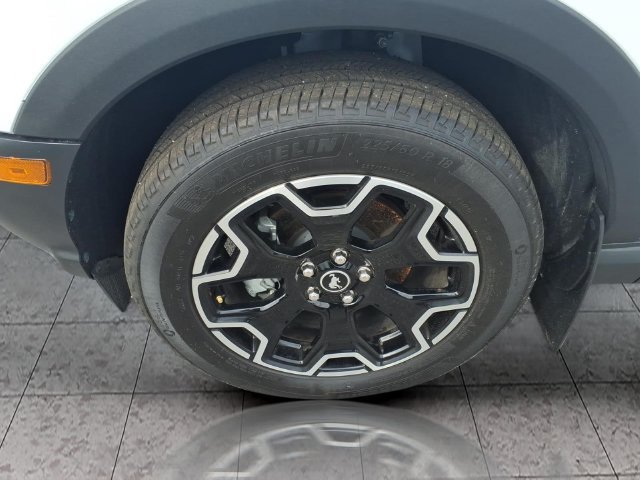 Used 2025 Ford Bronco Sport Outer Banks AWD/4WD image 6