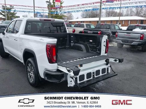 Used 2024 GMC Sierra 1500 SLT image 9