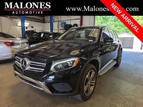 Used 2017 Mercedes-Benz GLC 300 image 1