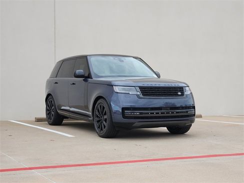New 2026 Land Rover Range Rover Long Wheelbase SE image 2