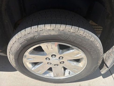 Used 2008 GMC Yukon XL SLT w/ SLT Preferred Equipment Group AWD/4WD image 7