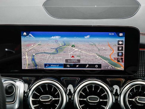 Used 2023 Mercedes-Benz EQB 350 4MATIC SUV image 12