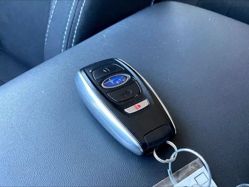 Used 2024 Subaru Outback Premium AWD/4WD image 12