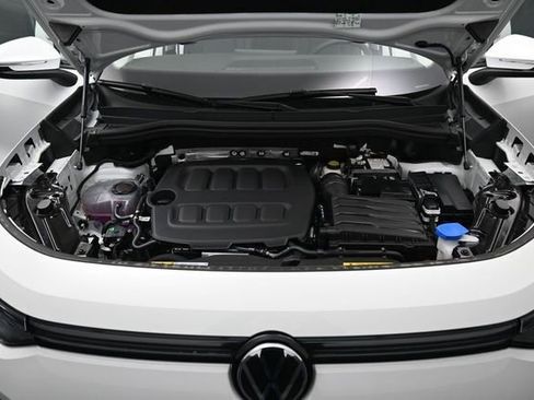 New 2026 Volkswagen Tiguan SE FWD image 15