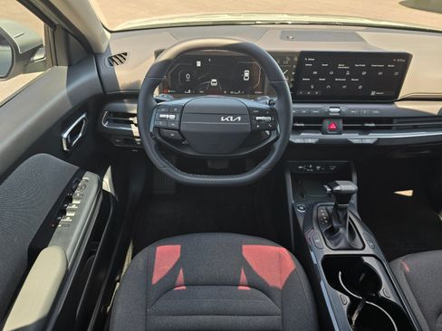 Used 2025 Kia K4 EX FWD image 13