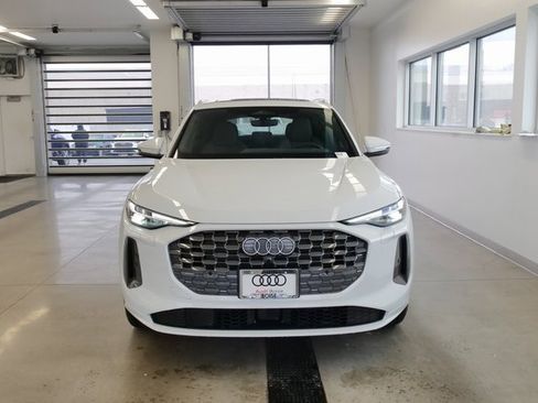 New 2025 Audi Q5 Prestige image 2