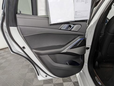 Used 2026 BMW X6 xDrive40i image 43