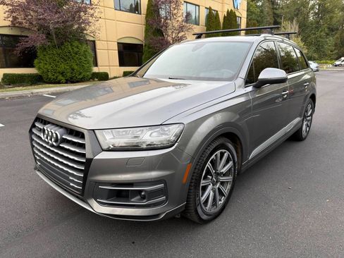Used 2017 Audi Q7 3.0T Prestige w/ Prestige Package image 1