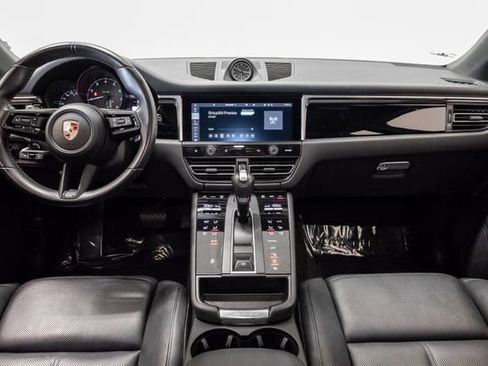 Used 2023 Porsche Macan image 21