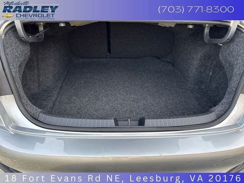 Used 2024 Volkswagen Jetta SE FWD image 16