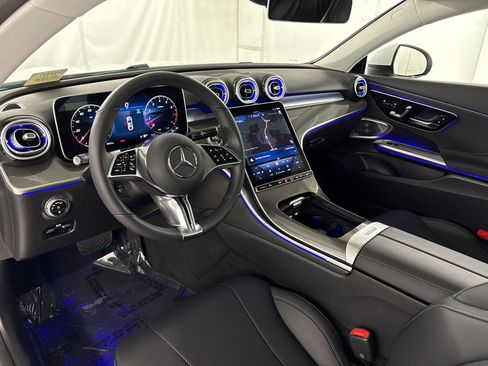 Certified 2026 Mercedes-Benz CLE 300 4MATIC Coupe image 4