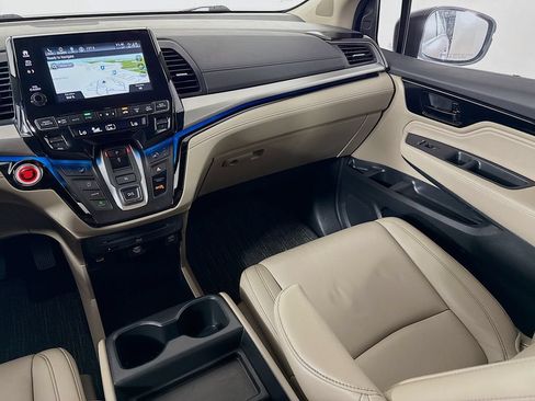 Used 2023 Honda Odyssey Touring image 25