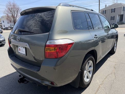 Used 2010 Toyota Highlander SE image 8