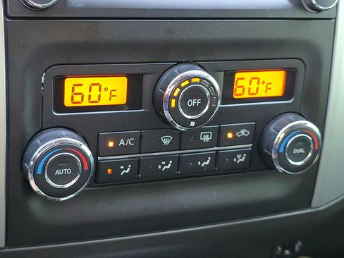 Used 2019 Nissan Frontier PRO-4X w/ Pro-4x Luxury Package image 23