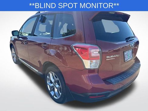 Used 2017 Subaru Forester 2.5i Touring AWD/4WD image 5