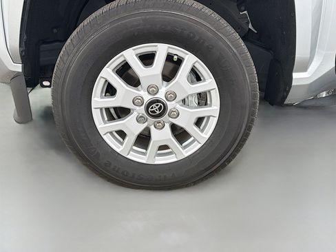 Used 2024 Toyota Tacoma SR5 image 39