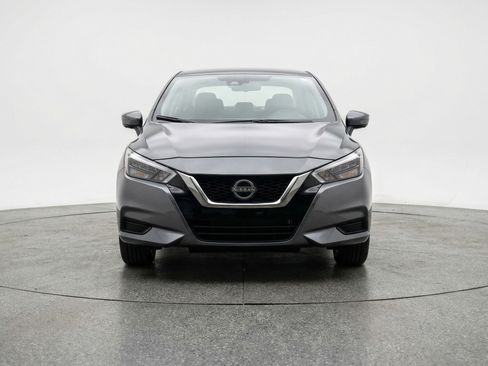 Used 2025 Nissan Versa SV FWD image 2