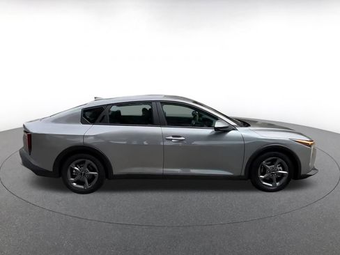 Used 2025 Kia K4 FWD image 16