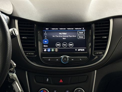 Used 2020 Chevrolet Trax LS FWD image 18