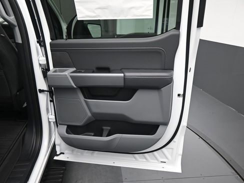 New 2026 Ford F150 XLT w/ Equipment Group 302A MID image 12