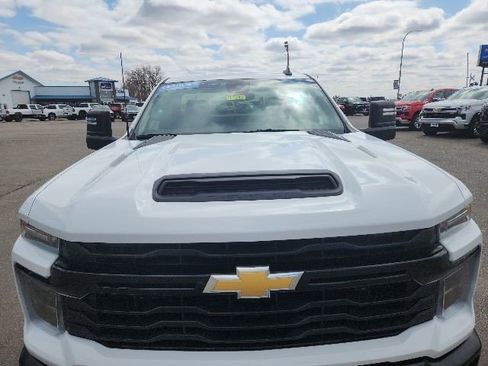 Used 2025 Chevrolet Silverado 2500 W/T w/ WT Convenience Package AWD/4WD image 11