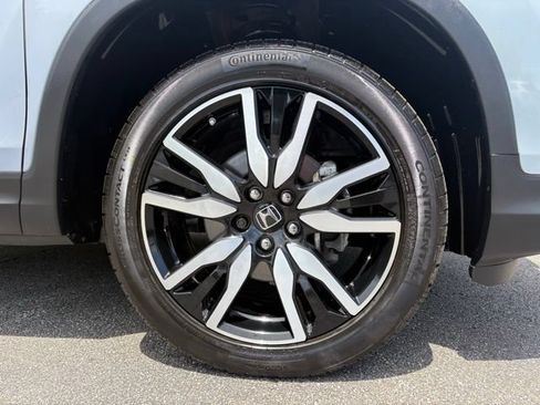 Used 2022 Honda Pilot Touring image 16