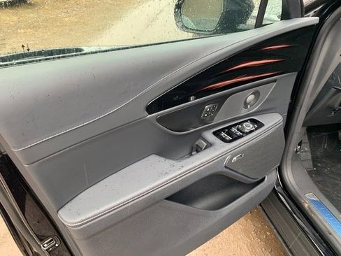 New 2026 Lincoln Nautilus Reserve image 19