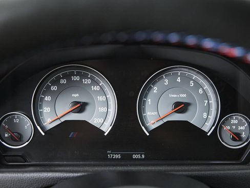 Used 2018 BMW M3 RWD image 53