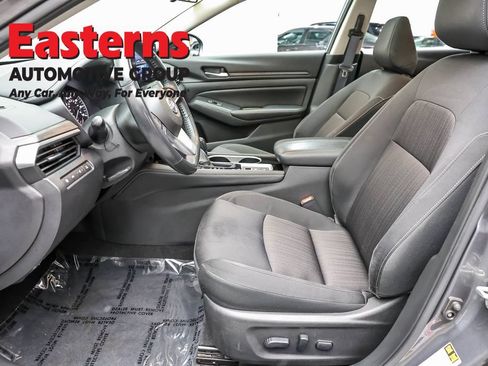 Used 2024 Nissan Altima 2.5 SV w/ SV Premium Package AWD/4WD image 14