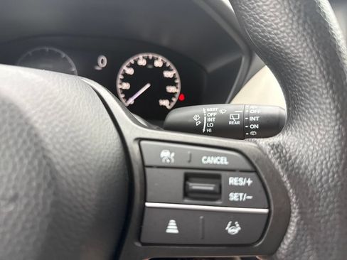 Certified 2025 Honda HR-V LX image 25
