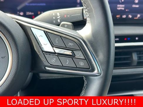 Used 2025 Buick Enclave Sport Touring image 23