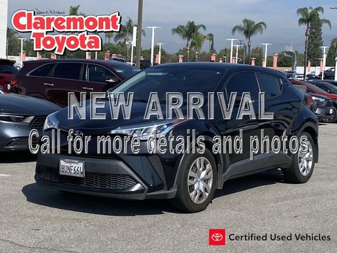 Used 2021 Toyota C-HR LE image 1
