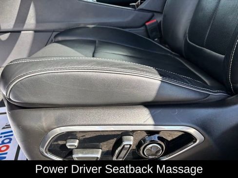 Used 2022 Jeep Grand Cherokee Overland w/ Luxury Tech Group IV image 16