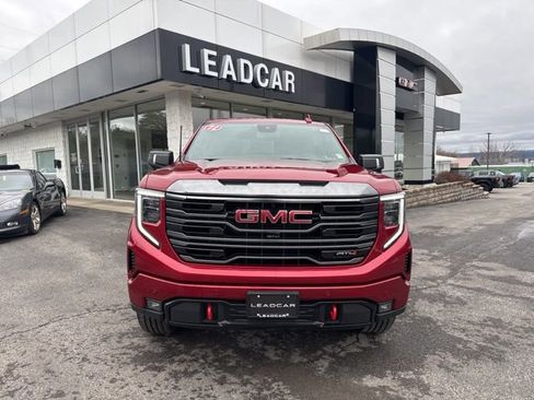 Used 2022 GMC Sierra 1500 AT4 w/ AT4 Premium Package image 10