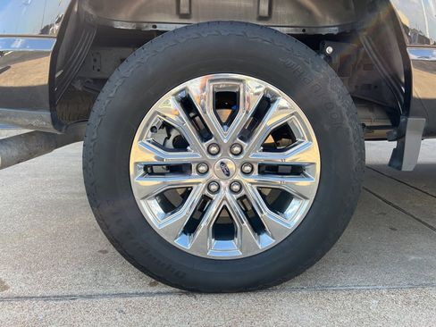 Used 2024 Ford F150 Lariat w/ FX4 Off-Road Package image 15