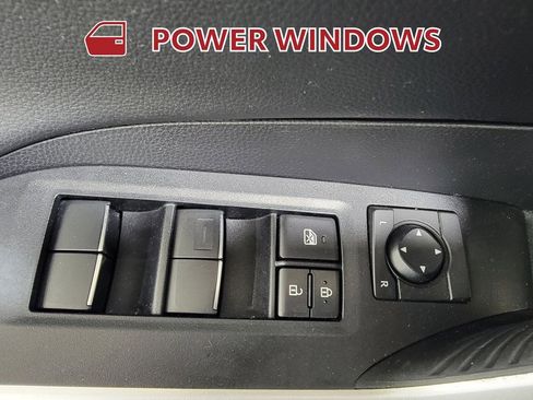 Used 2020 Toyota RAV4 Limited image 30