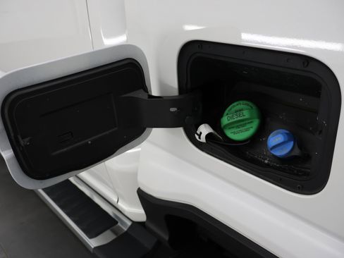 Used 2023 Ford F350 Lariat w/ FX4 Off-Road Package image 35