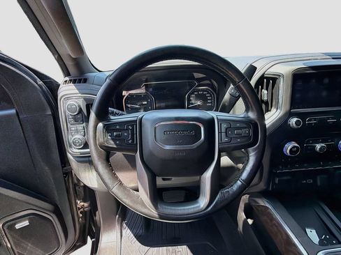 Used 2022 GMC Sierra 2500 Denali AWD/4WD image 11