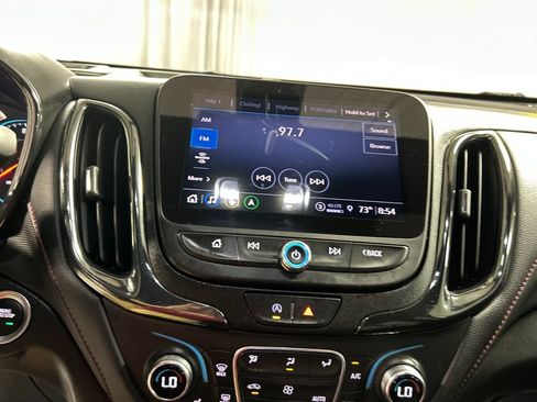 Used 2022 Chevrolet Equinox RS w/ RS Leather Package FWD image 17