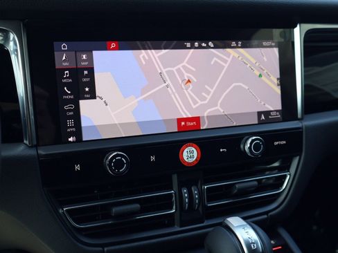 New 2026 Porsche Macan AWD/4WD image 18