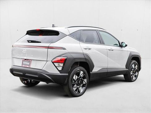 New 2025 Hyundai Kona SEL image 5