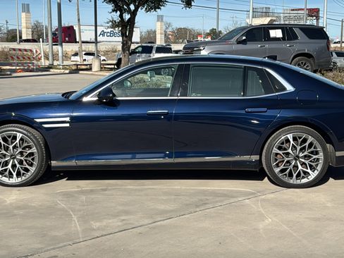 Used 2023 Genesis G90 3.5T image 4