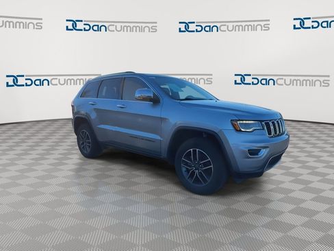 Used 2019 Jeep Grand Cherokee Limited w/ Luxury Group II image 2